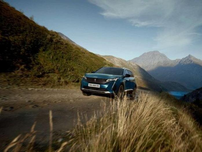 Nové SUV Peugeot 5008